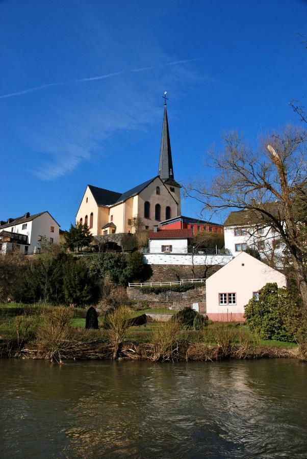 Ferienwohnung Eifelmittendrin Waxweiler ภายนอก รูปภาพ